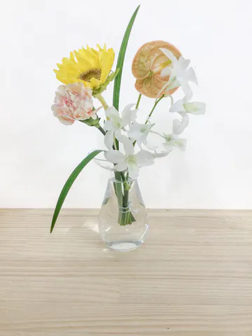 お花のサブスクギフト(定期便) | HitoHana（ひとはな）