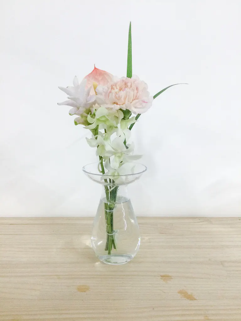 お花のサブスクギフト(定期便) | HitoHana（ひとはな）