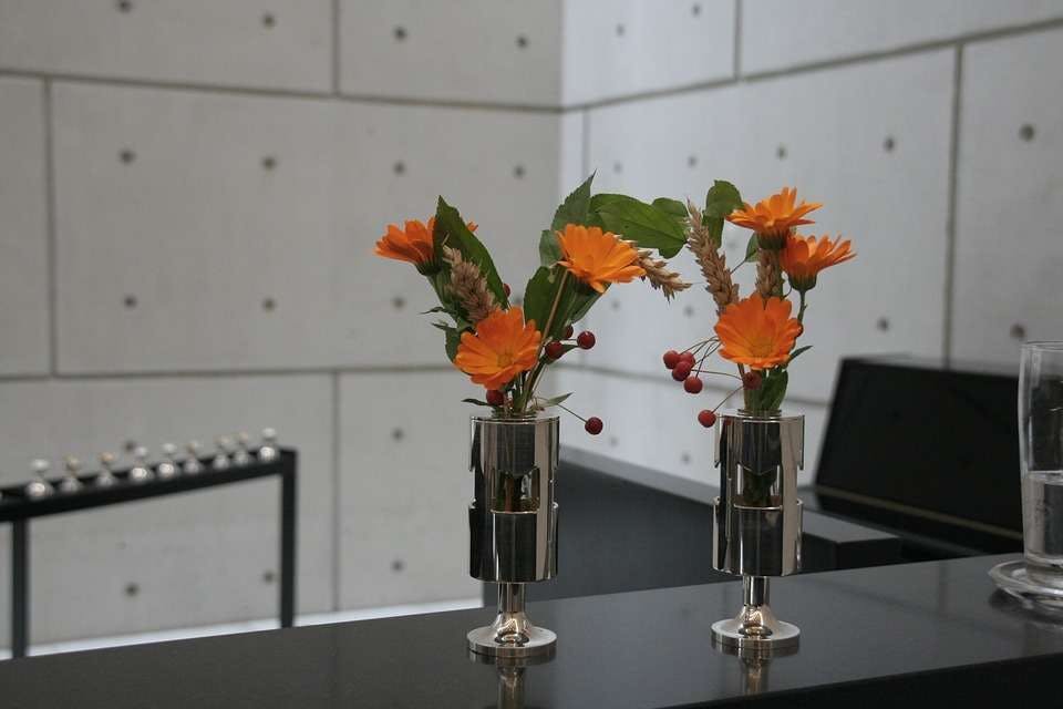 オレンジ系の花束は元気系 飾り方や贈り方も ひとはなノート
