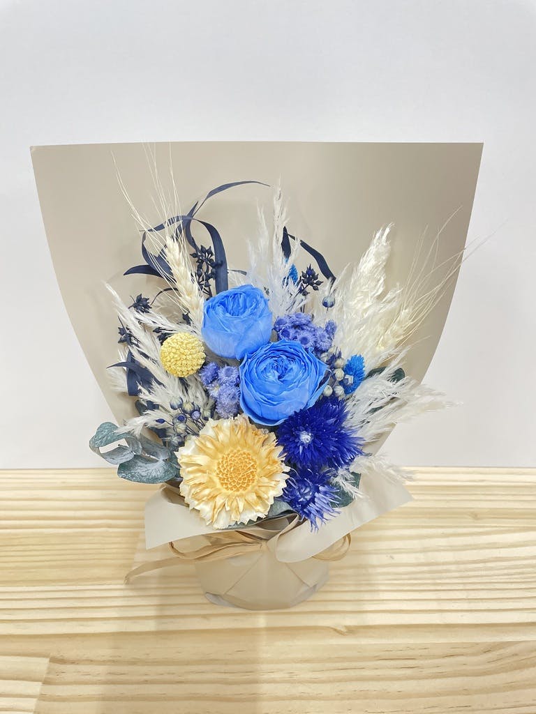 商品NO.39/青が好きな方へ♪そのまま飾れるプリザーブドフラワー