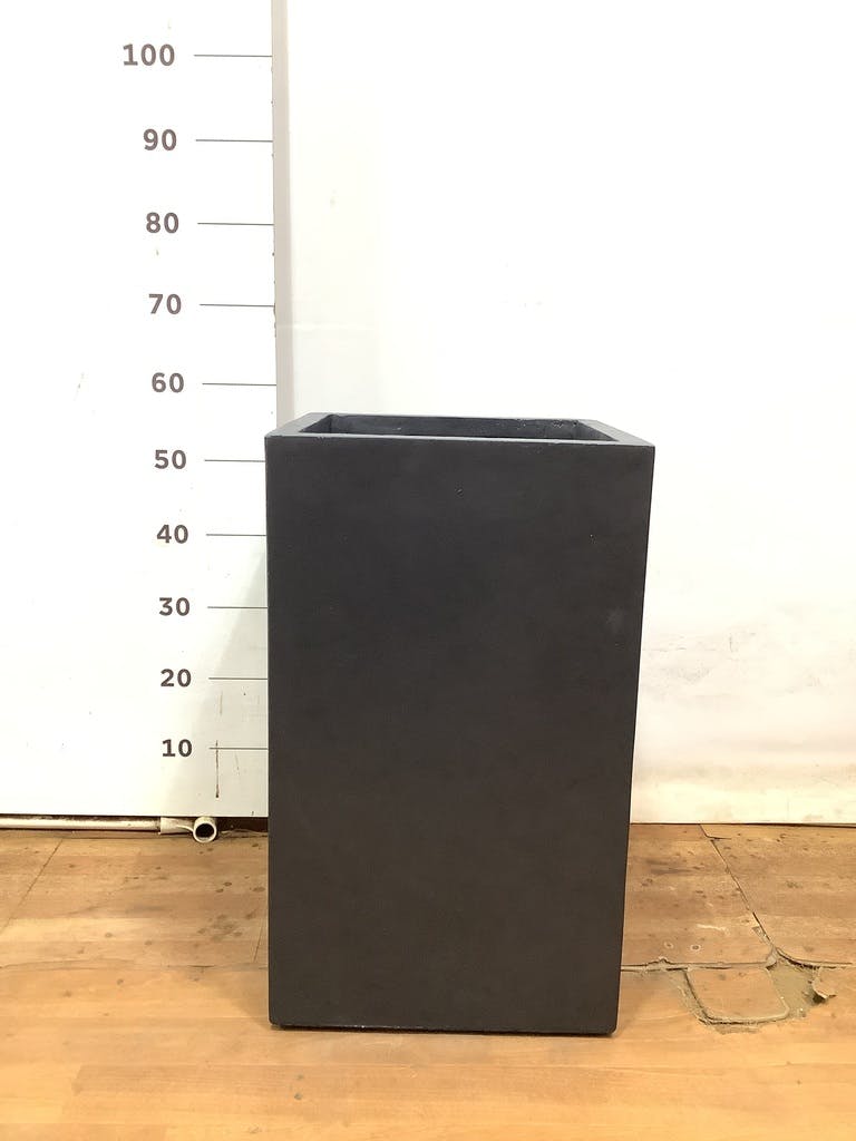 KONTON シグマ 角柱プランター Lサイズ H66cm 黒 プロのニーズに応 KONTON シグマ 角柱プランター Lサイズ H66cm 黒 プロのニーズに2 楽天