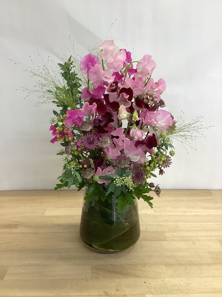 スイートピー アレンジメント ピンク M | アレンジメントならHitoHana