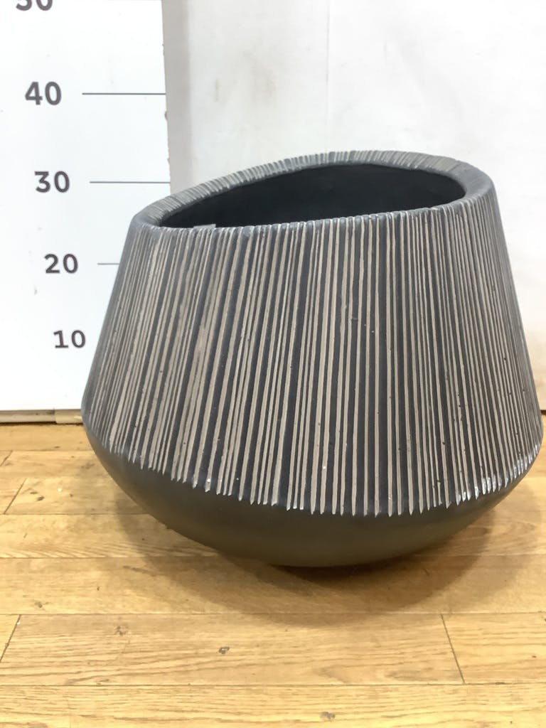 鉢カバー エディラウンド 8号鉢用 黒 #ミュールミル TL012-1LBk | 鉢