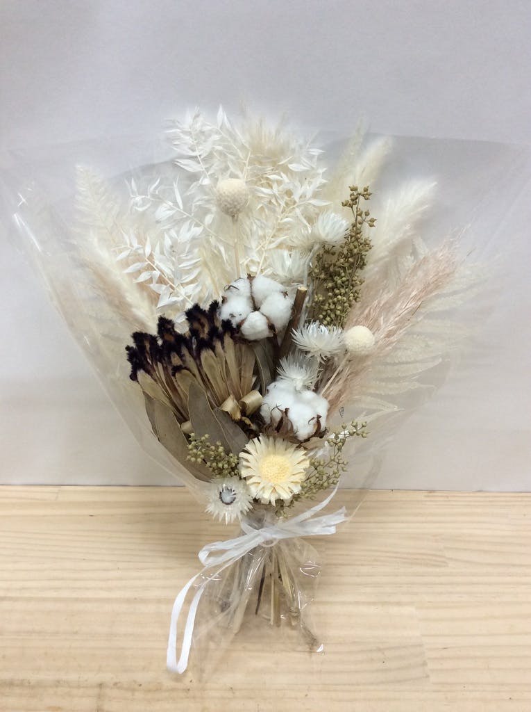 ホワイトのドライフラワー | フラワーギフトならHitoHana（ひとはな）