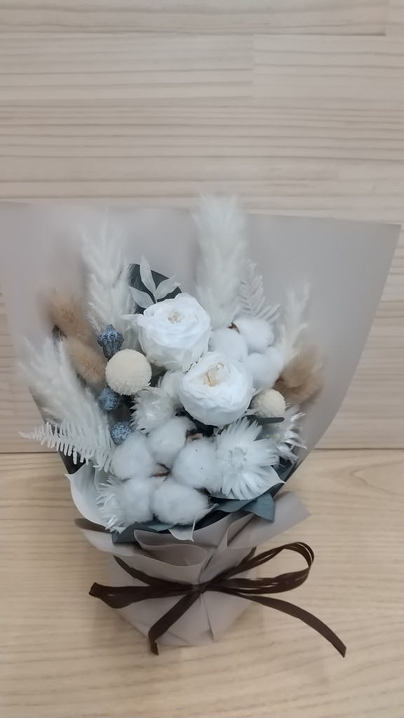 プリザーブドフラワー アレンジメント ホワイト | プリザーブド