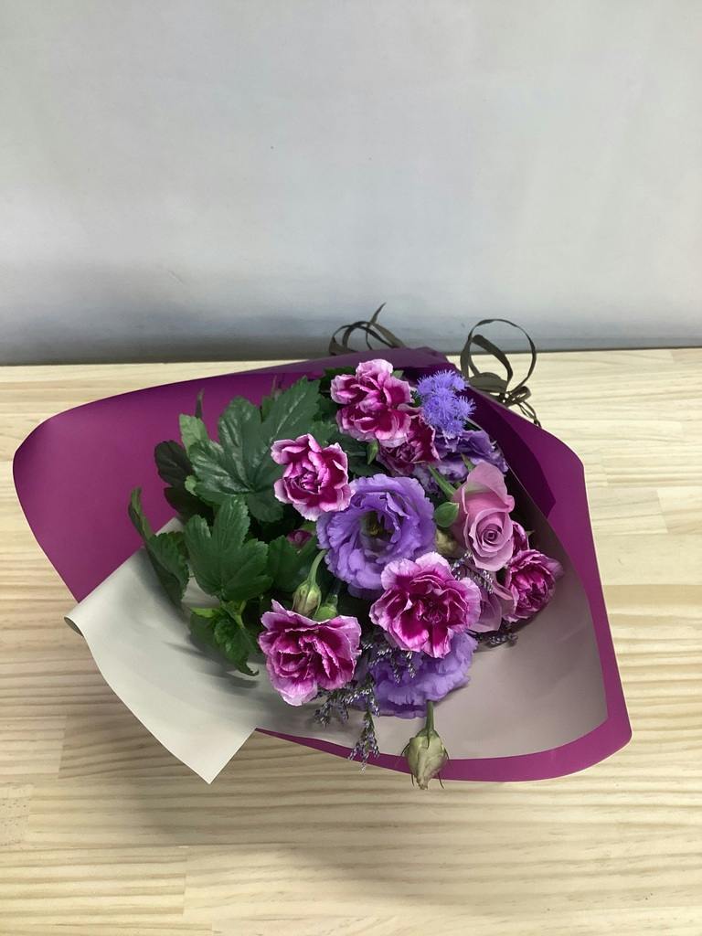 おまかせの花束 | フラワーギフトならHitoHana（ひとはな）