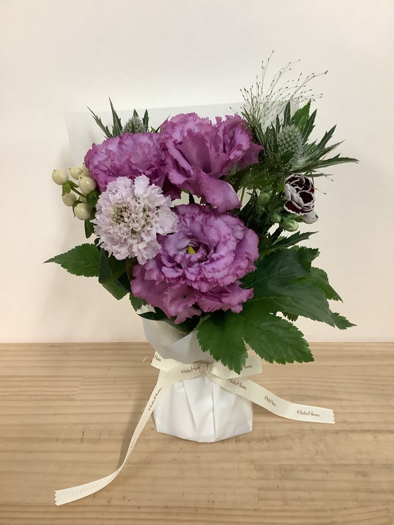 紫色（パープル）の花束 | フラワーギフトならHitoHana（ひとはな）