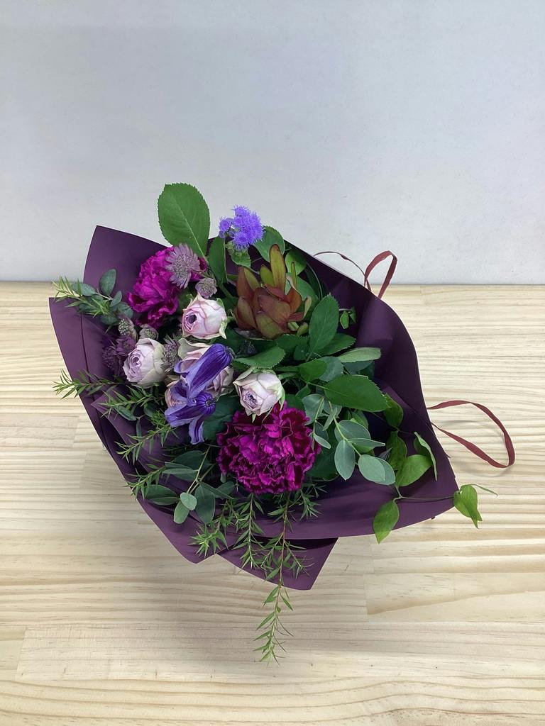 紫色（パープル）の花束 | フラワーギフトならHitoHana（ひとはな）