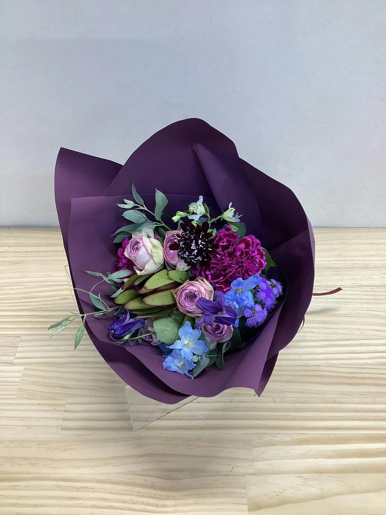 紫色（パープル）の花束 | フラワーギフトならHitoHana（ひとはな）
