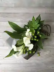 カラーの花束 ブーケを選ぶ フラワーギフトの通販ならひとはな