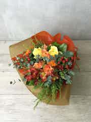 季節のお任せ花束 8 000円 当日発送可 花束ならhitohana ひとはな 季節のお任せ花束 8 000円 当日発送可 花束ならhitohana ひとはな