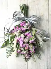 生花スワッグ スターチス ピンク S スワッグならhitohana ひとはな