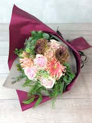 季節のお任せ花束 4 000円 当日発送可 花束ならhitohana ひとはな 季節のお任せ花束 4 000円 当日発送可 花束ならhitohana ひとはな