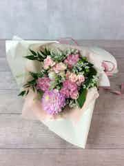 季節のお任せ花束 4 000円 当日発送可 花束ならhitohana ひとはな 季節のお任せ花束 4 000円 当日発送可 花束ならhitohana ひとはな