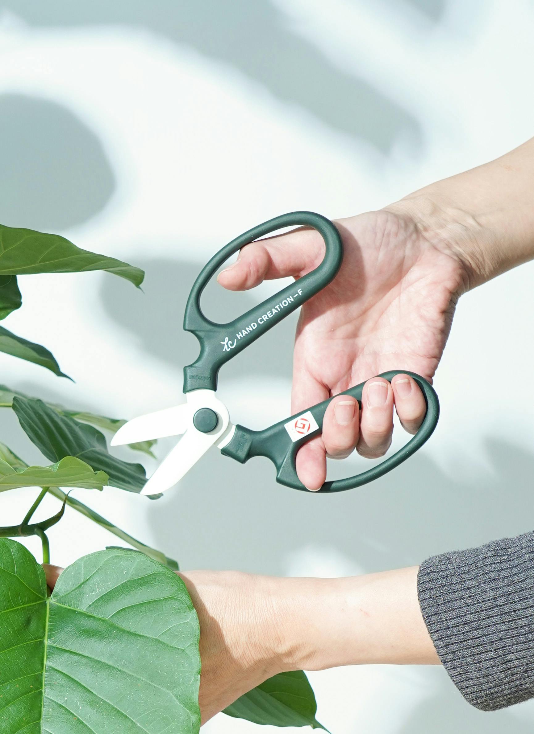 生花・園芸用はさみ 坂源 ハンドクリエーションF170 モスグリーン