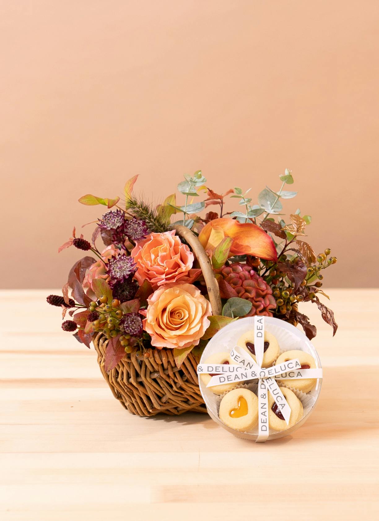 黄色とオレンジ系バラのソープフラワーアレンジ アレンジメントソープフラワー（イエロー系）の通販 by かつら\u0027s shop