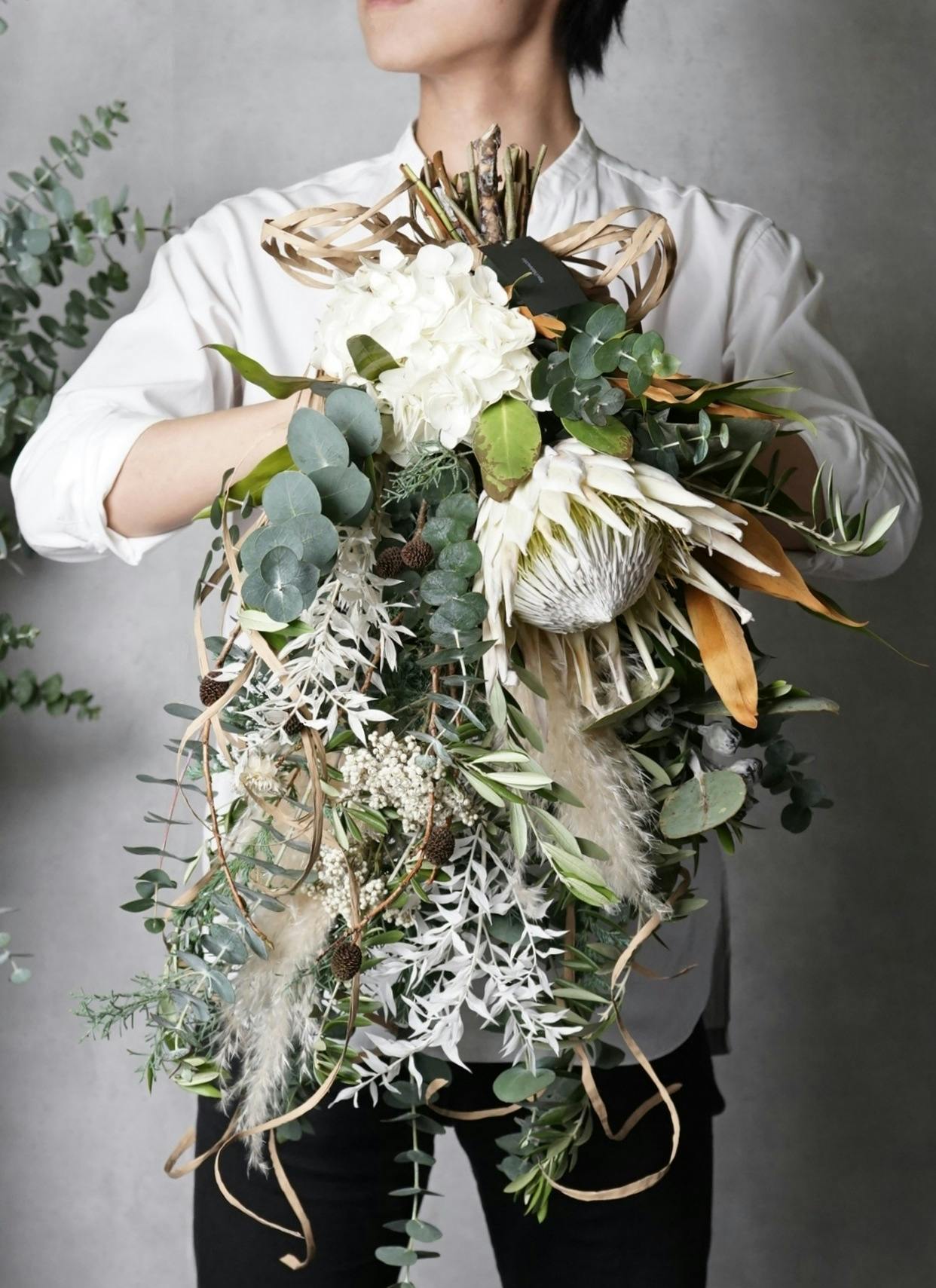 フローリストにおまかせ 生花スワッグ 22,000円 | スワッグなら