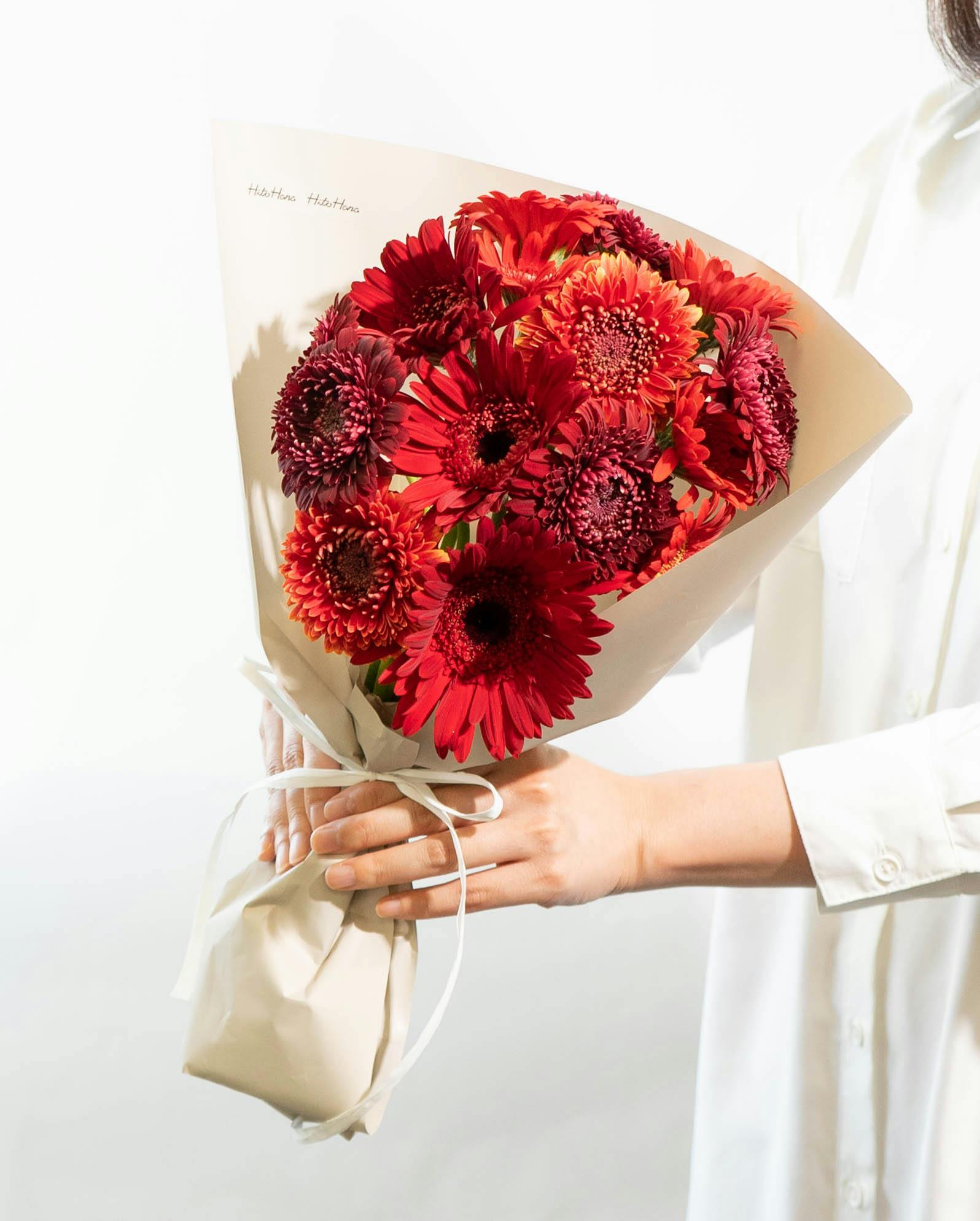 産地直送 ガーベラ レッドミックス花束 （15本）／静岡 松下園芸からお