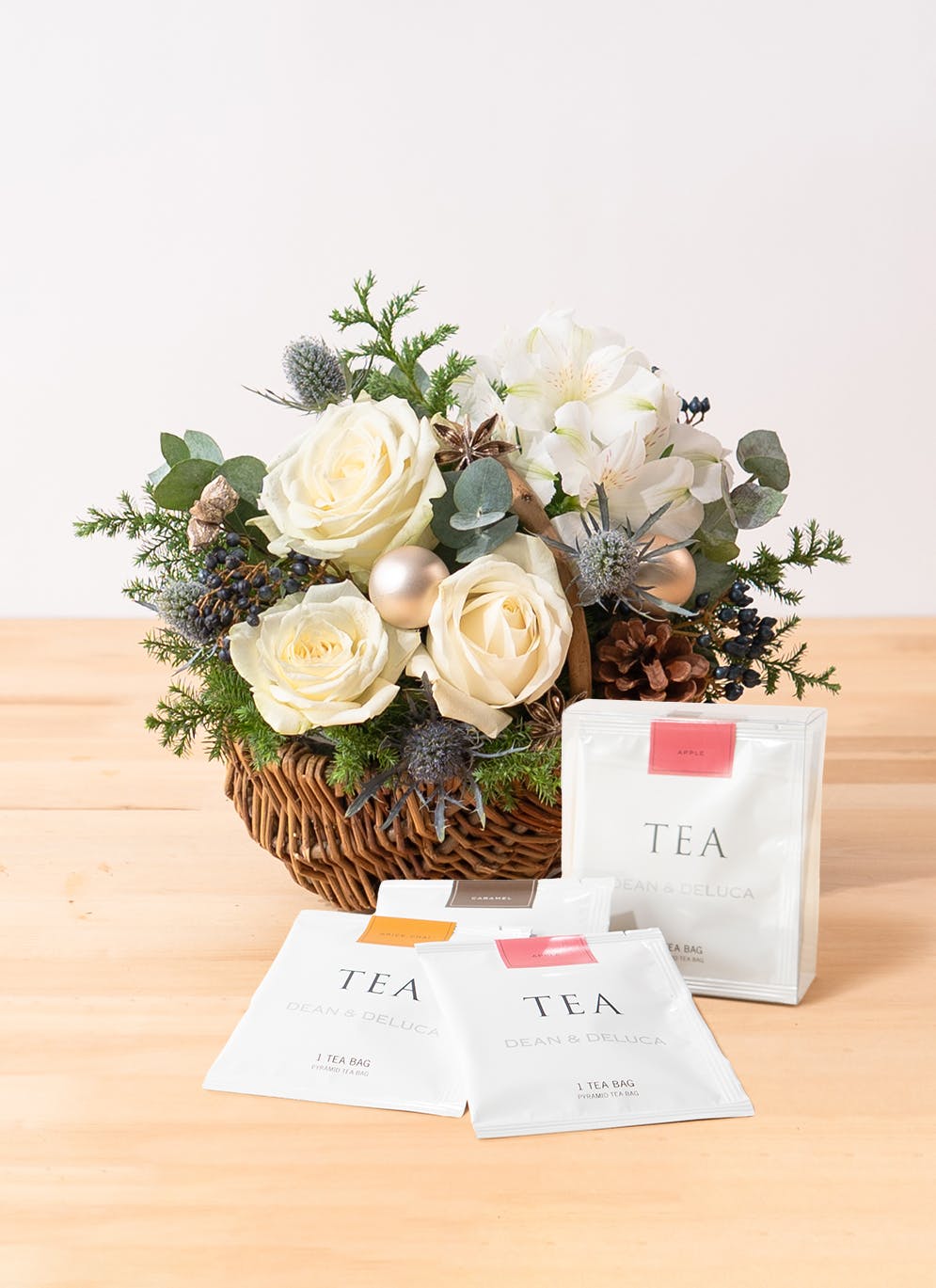 【◎◎】ご注文のアレンジメント＊ 季節のお任せアレンジメント ミックス Lサイズ / 胡蝶蘭・フラワー