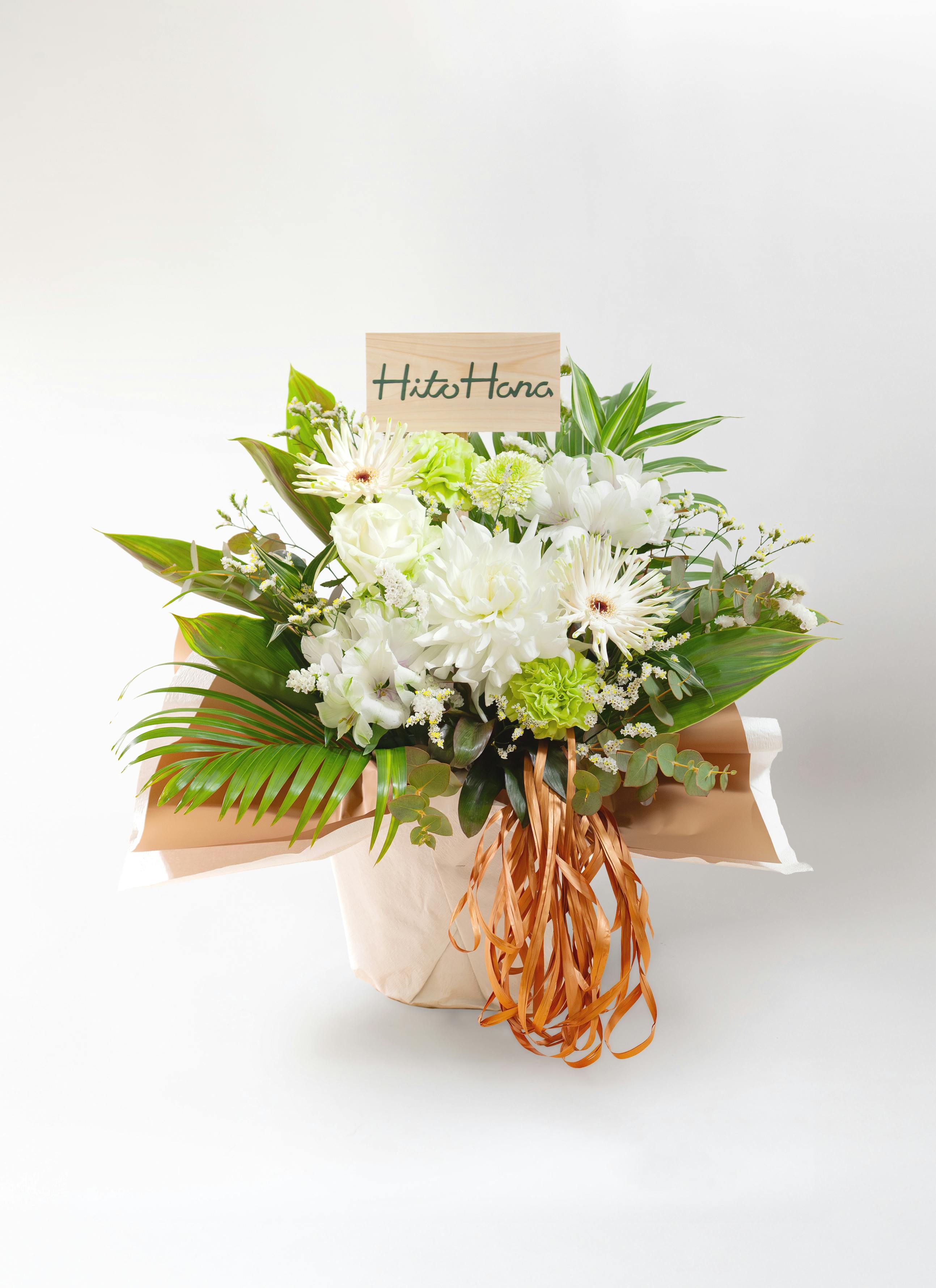 10,000円のアレンジメント | フラワーギフトならHitoHana（ひとはな）