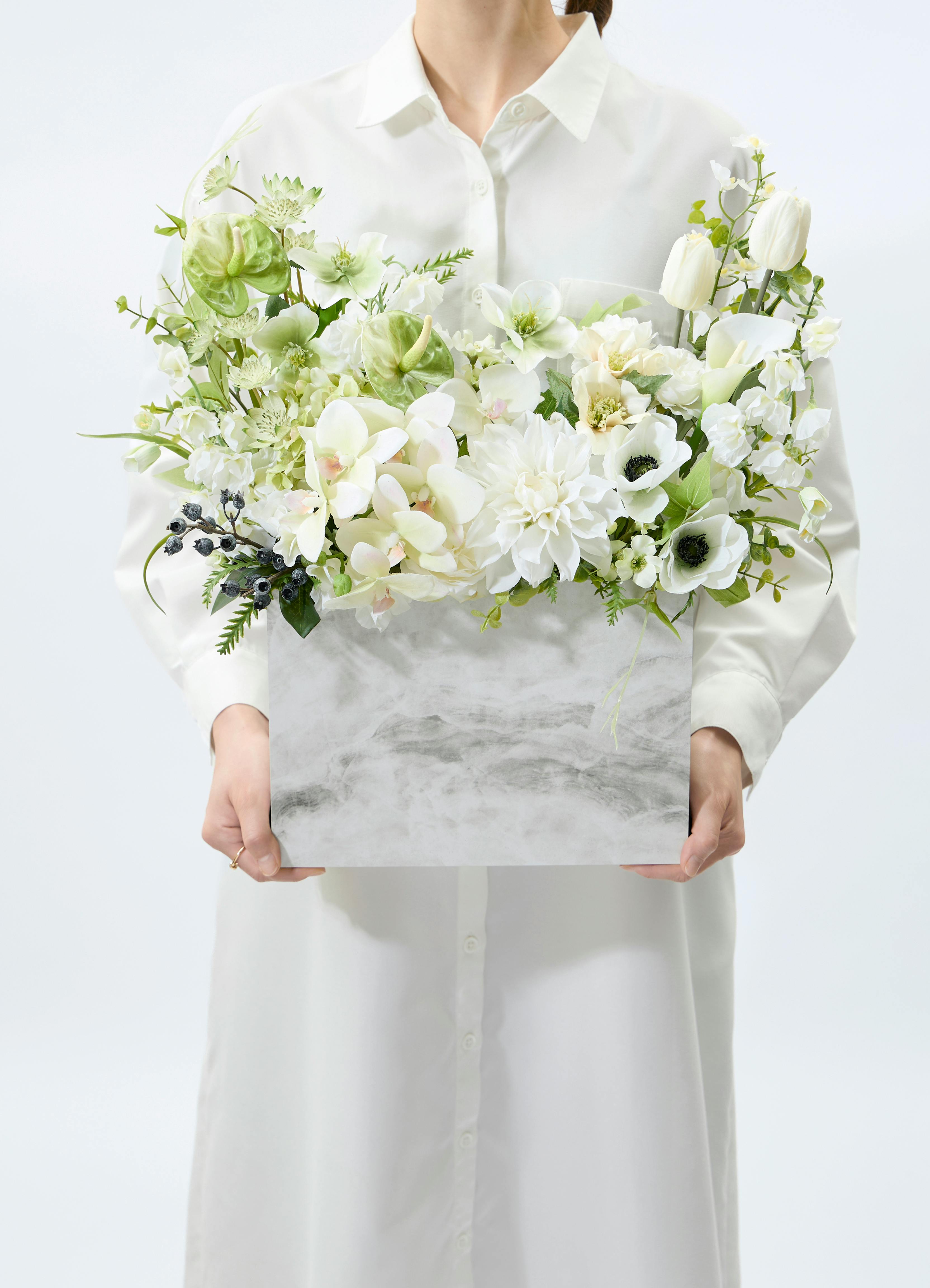 アーティフィシャルフラワー アレンジメント ホワイト＆グリーン系