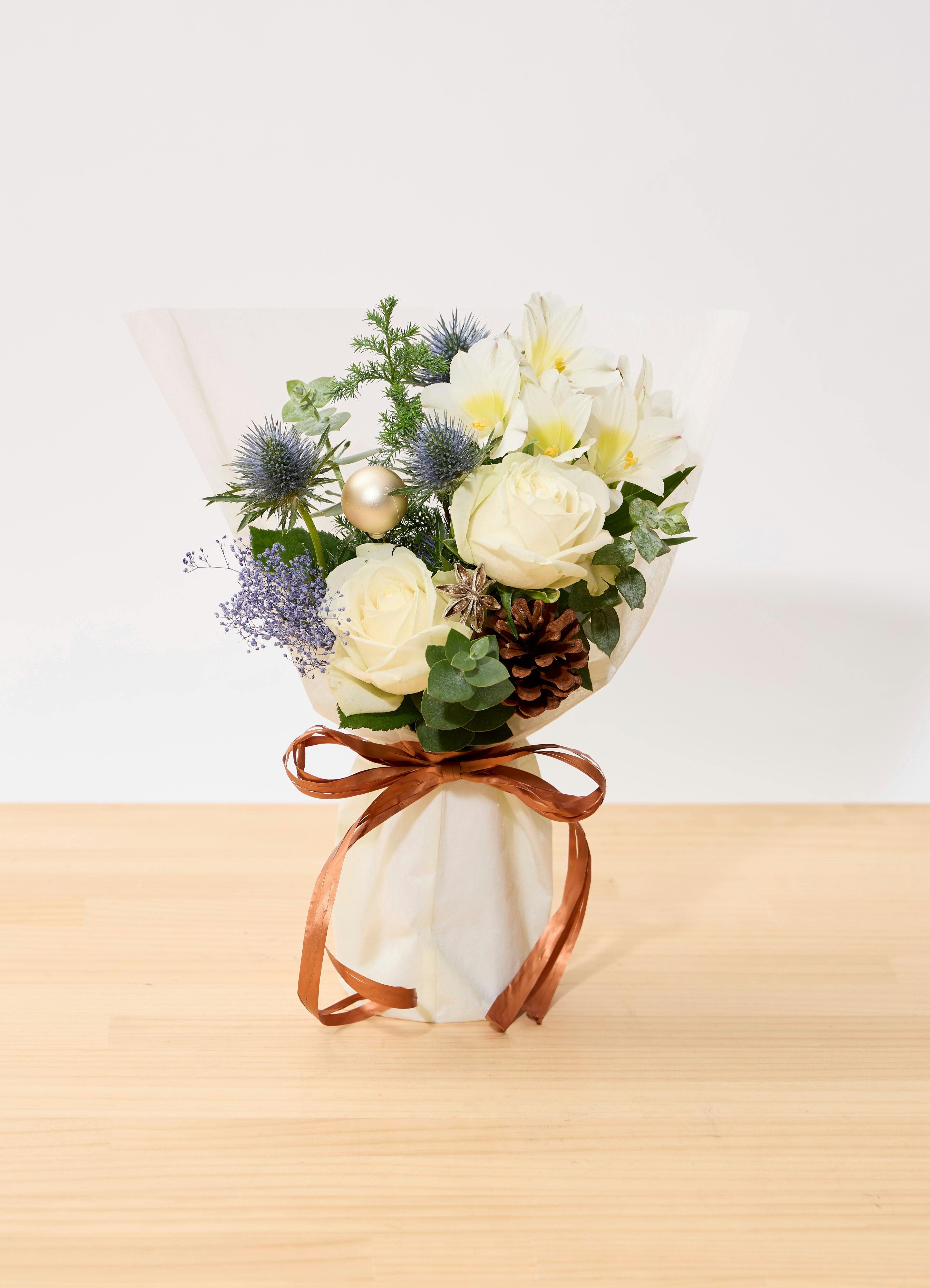 花束・切花 tasu 産地直送 トルコキキョウ花束 ホワイト（12輪入り）／佐賀 KOMATSU