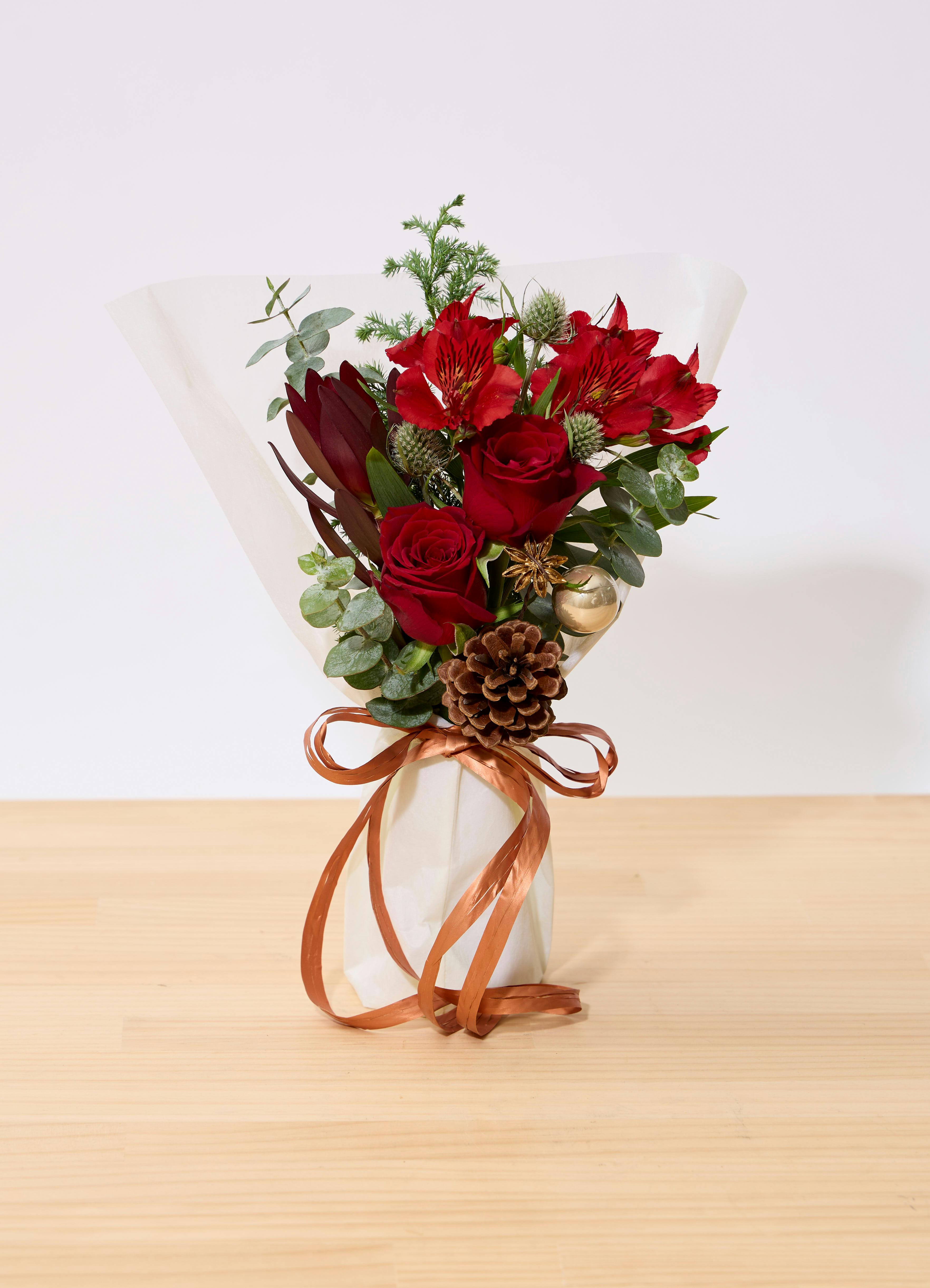 卒業式・卒園式に贈る花 | フラワーギフトならHitoHana 卒業式・卒園式に贈る花 | フラワーギフトならHitoHana