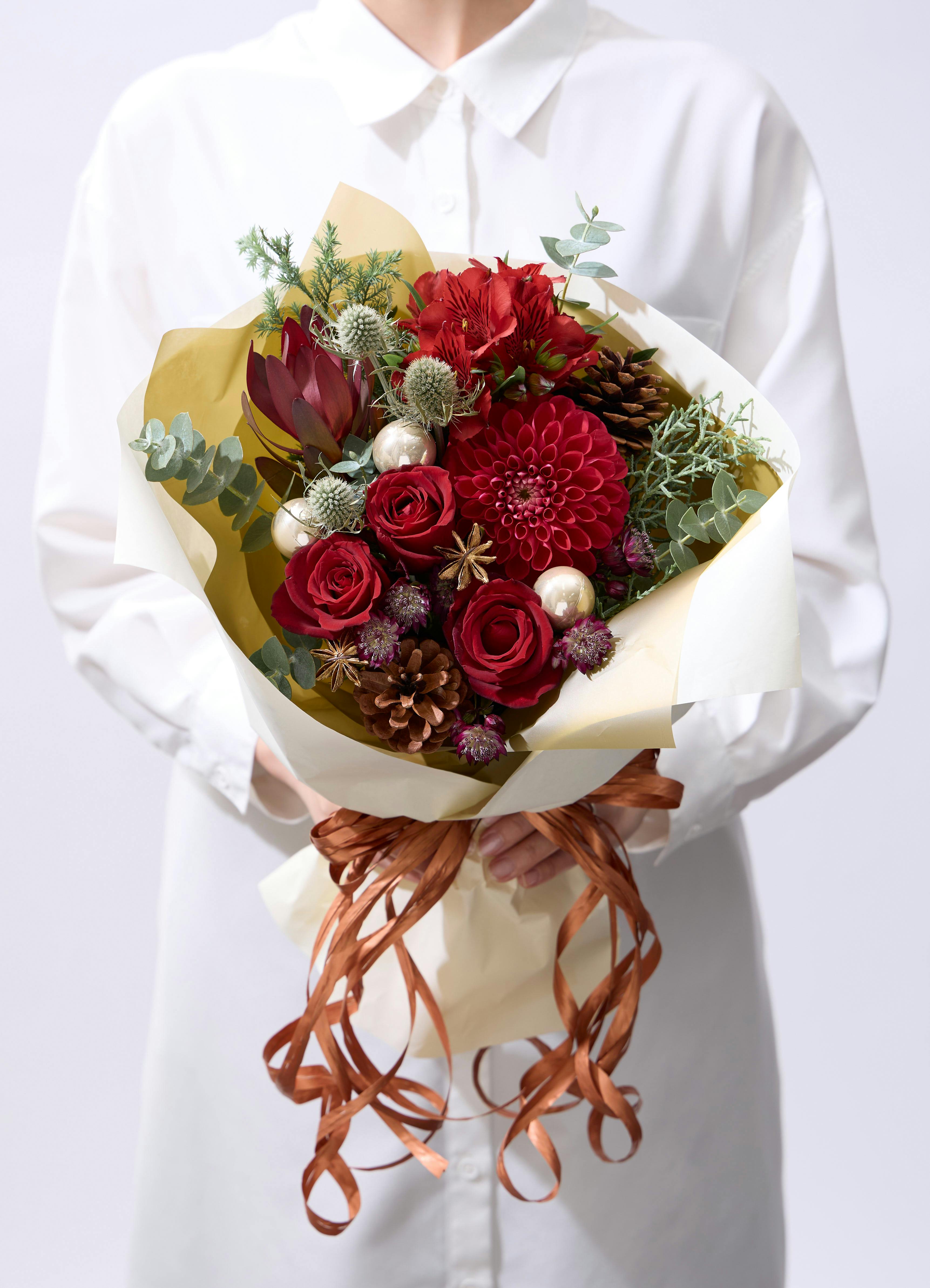 赤色の花束・アレンジメント | フラワーギフトなら HitoHana(ひとはな)