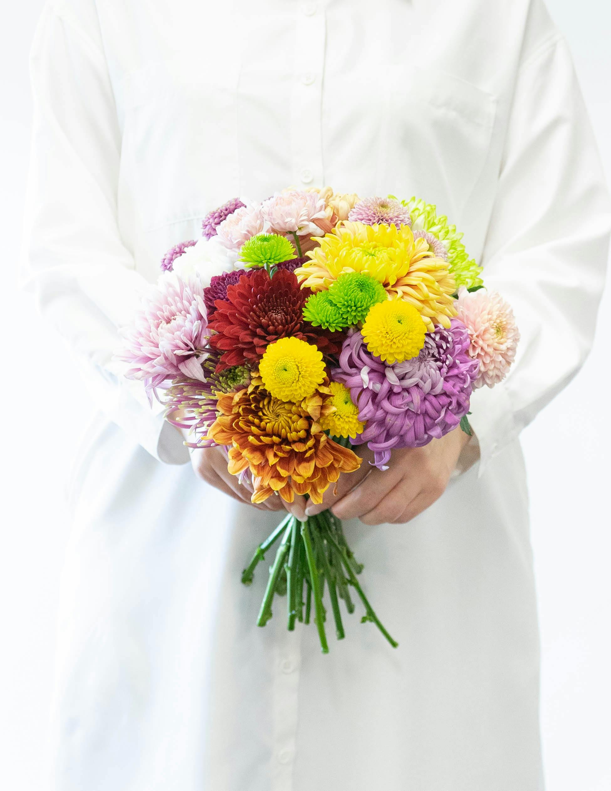 色ミックスの花束 | フラワーギフトならHitoHana（ひとはな）