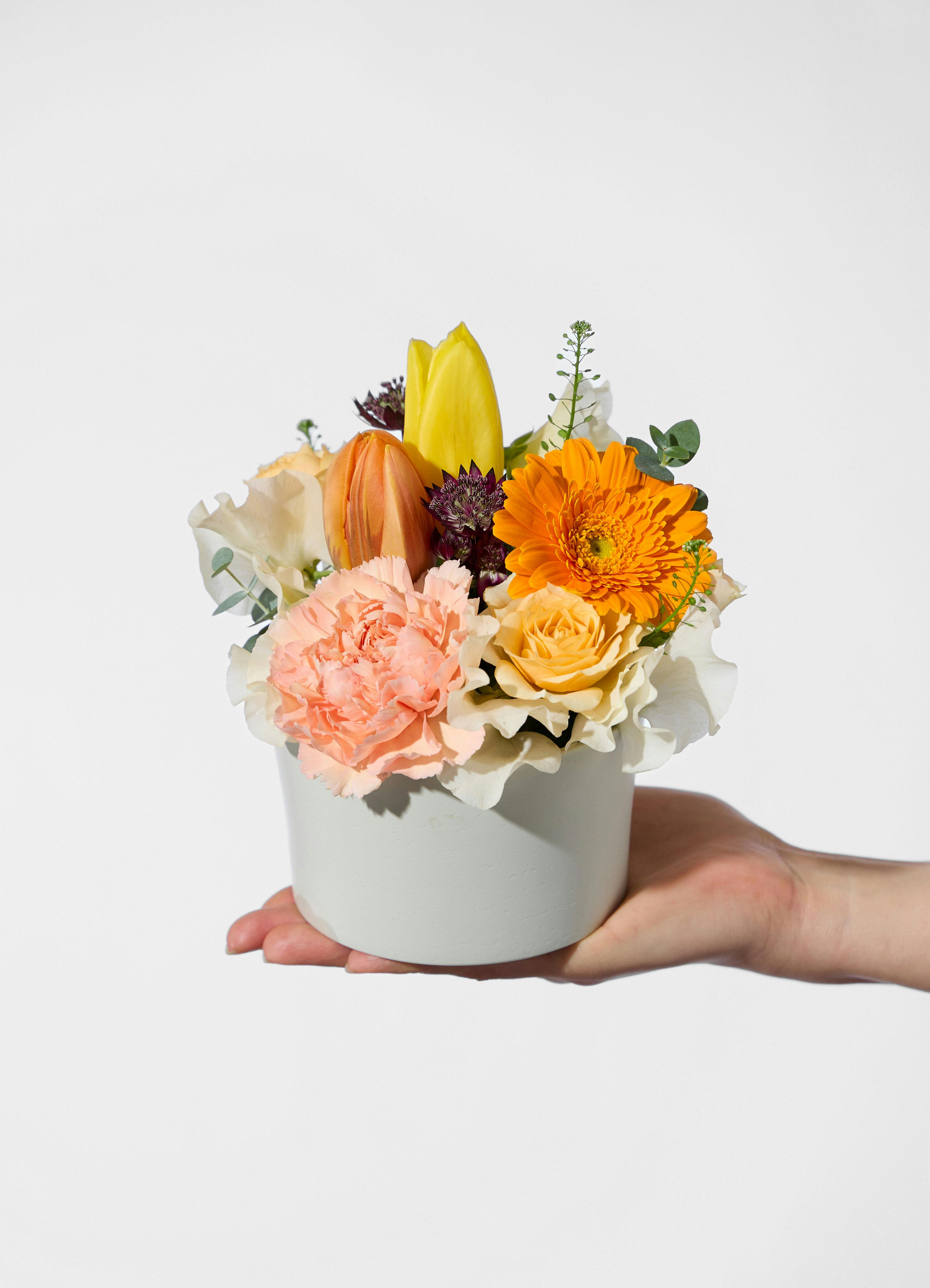 オレンジの花束・アレンジメント | フラワーギフトならHitoHana（ひと