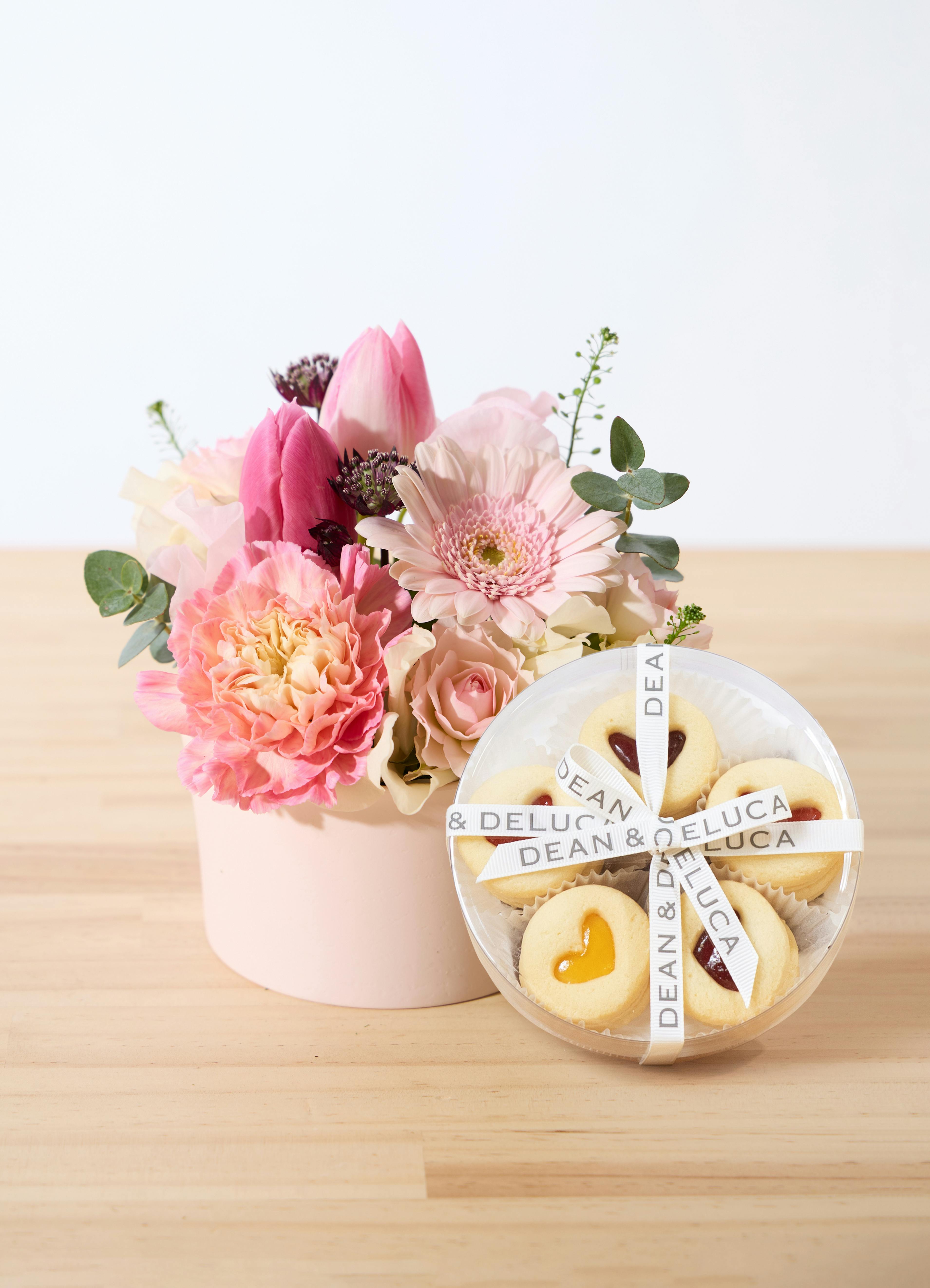 布花作品♡チューリップアレンジ チューリップのアレンジメント | フラワーギフトならHitoHana