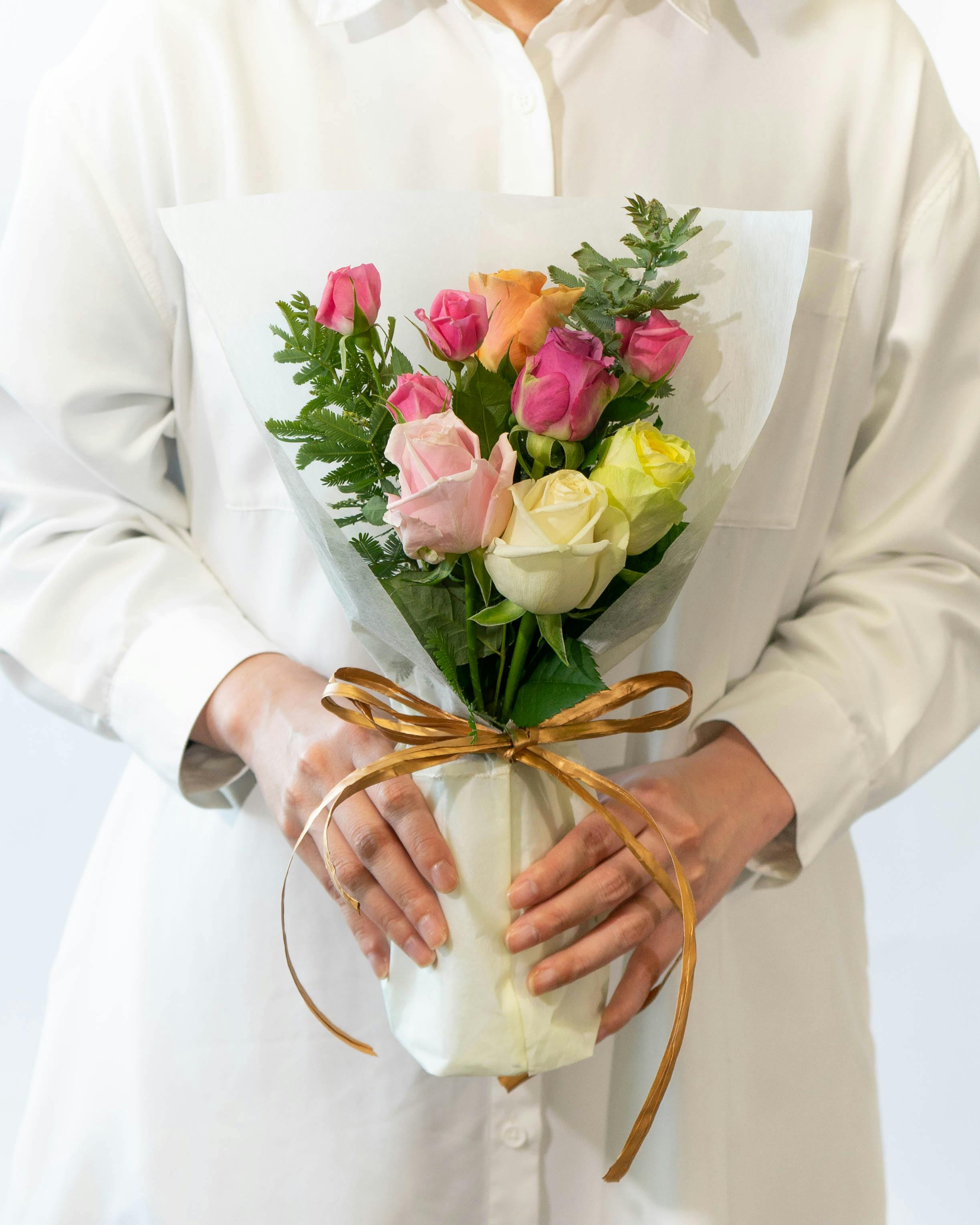 産地直送 そのまま飾れる バラ花束 ミックス（6本入り）／愛知 榊原