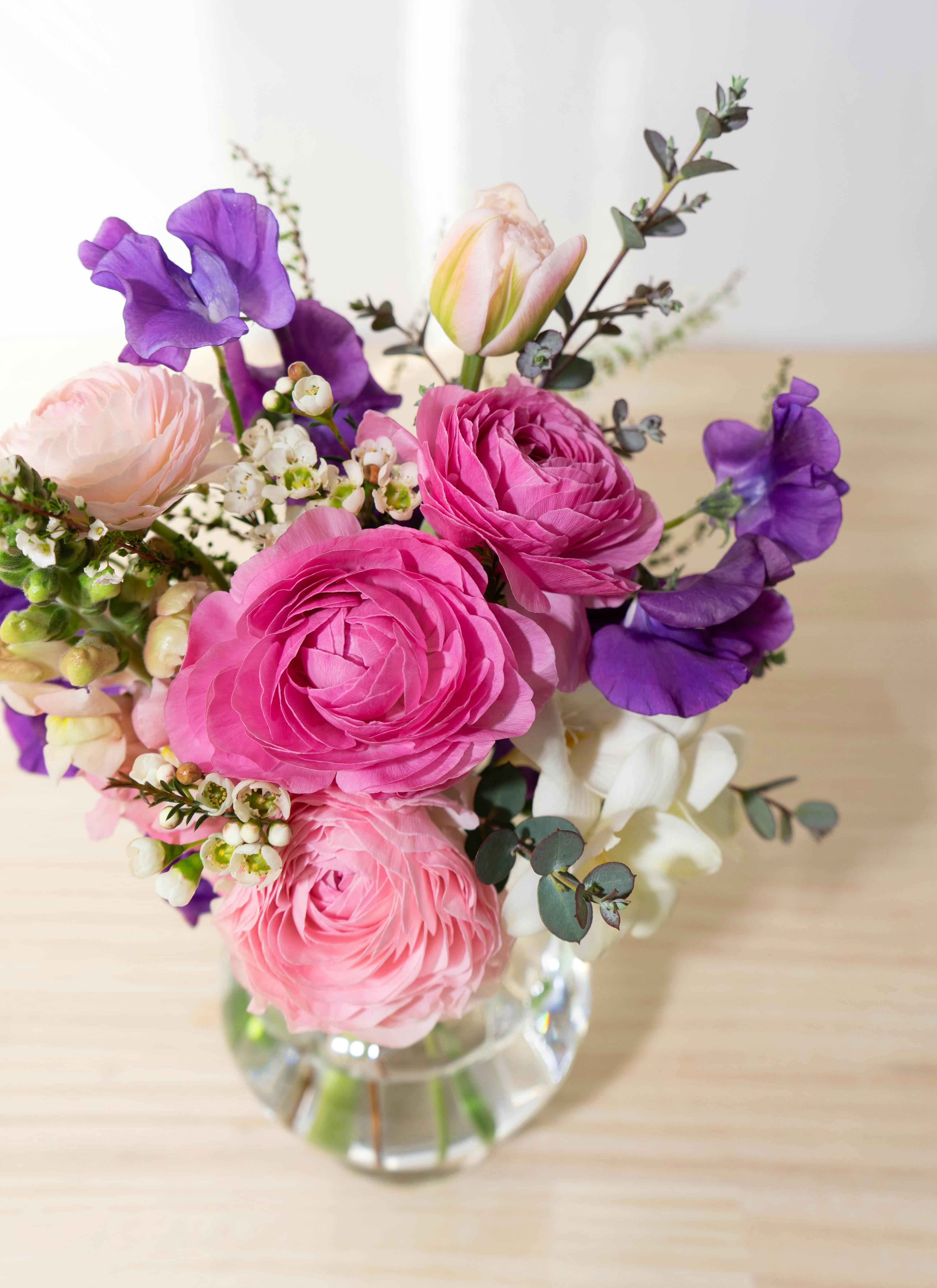 春の花束 ラナンキュラス ピンク S | 花束ならHitoHana(ひとはな)