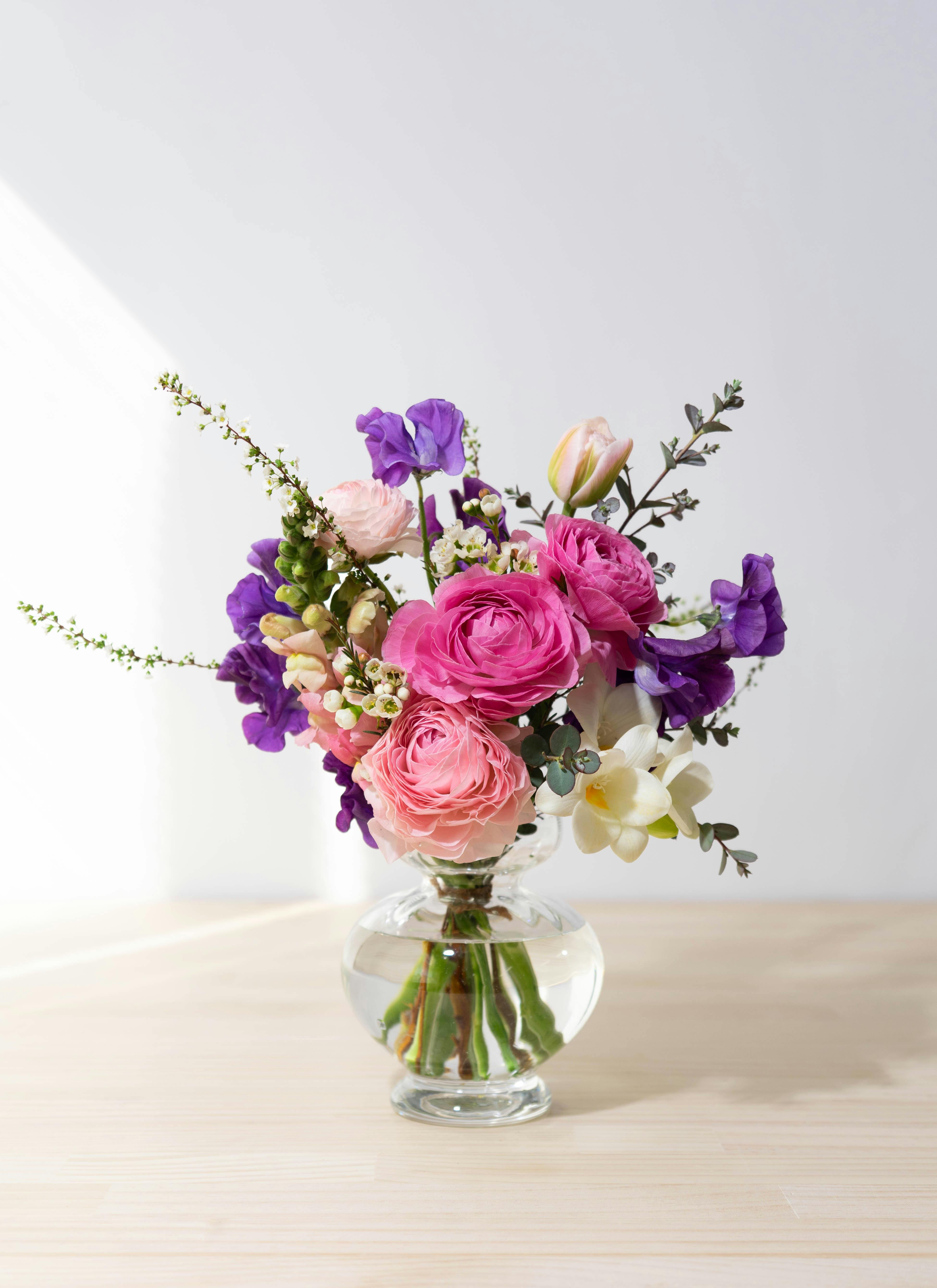 春の花束 ラナンキュラス ピンク S | 花束ならHitoHana(ひとはな)