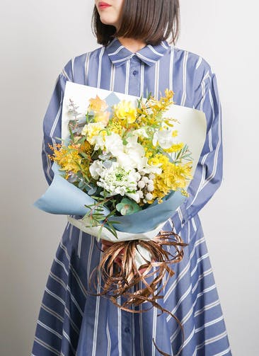 ミモザの花束 花束ならhitohana ひとはな ミモザの花束 花束ならhitohana ひとはな