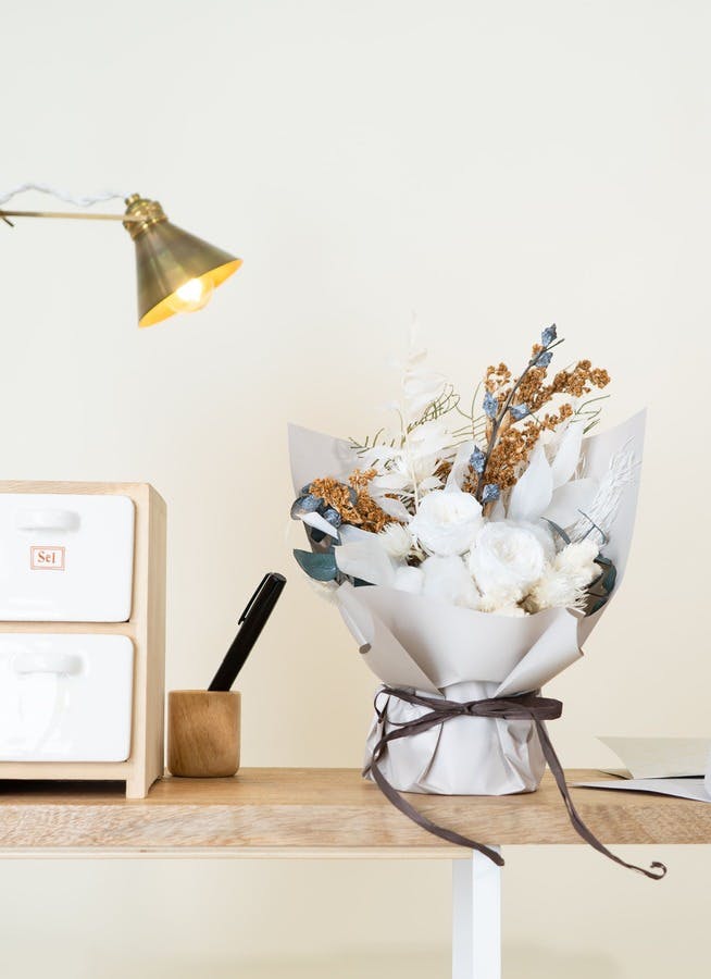 プリザーブドフラワー アレンジメント ホワイト | プリザーブド