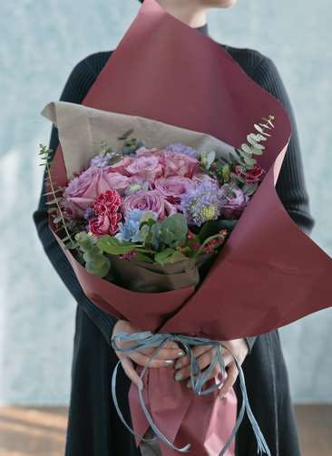 紫色 パープル の花束 花束ならhitohana ひとはな 紫色 パープル の花束 花束ならhitohana ひとはな