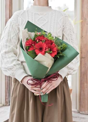 ガーベラの花束 ブーケ 花束ならhitohana ひとはな ガーベラの花束 ブーケ 花束ならhitohana ひとはな