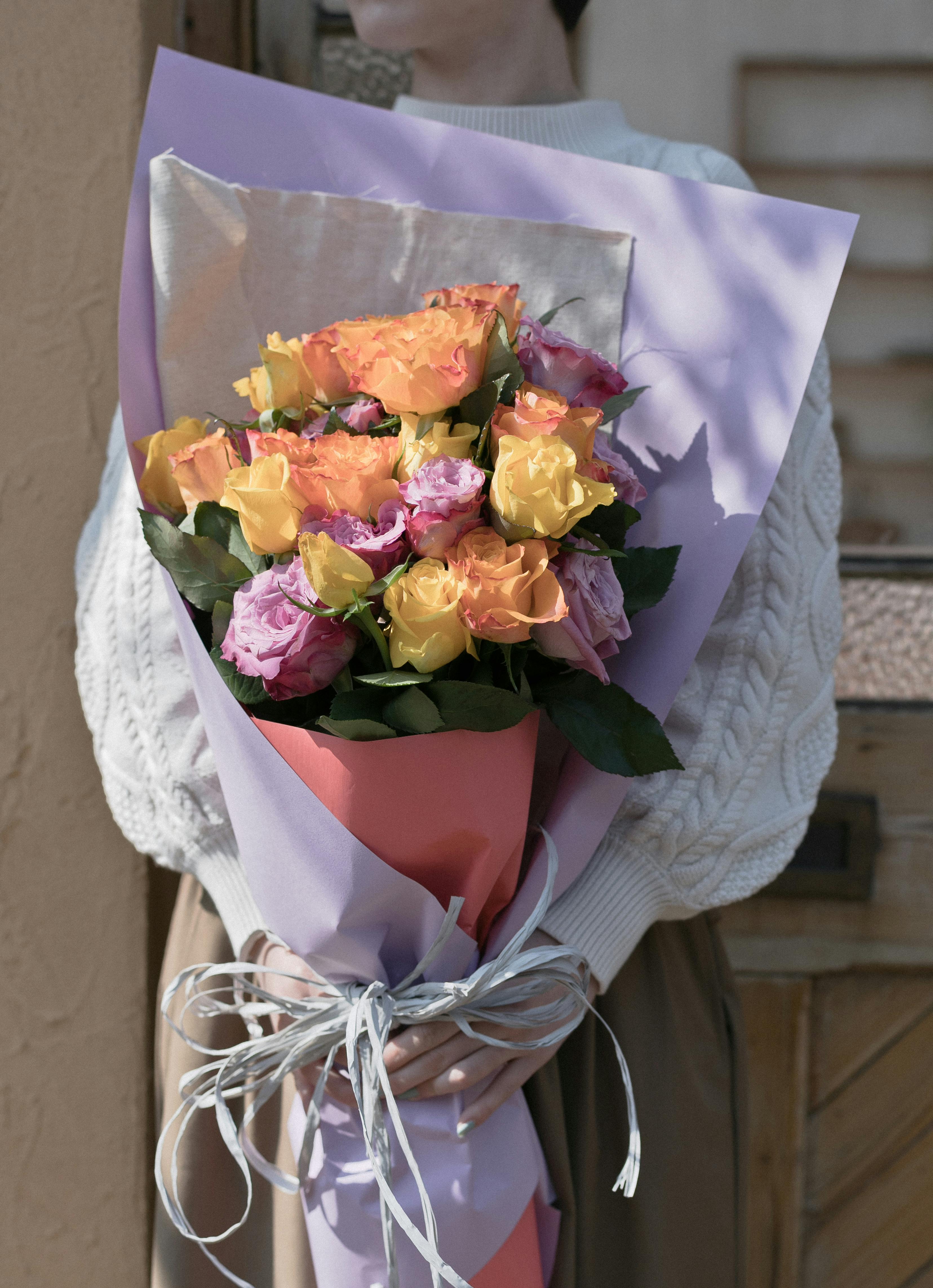 バラ 30本ブーケ ミックス | 花束ならHitoHana(ひとはな)