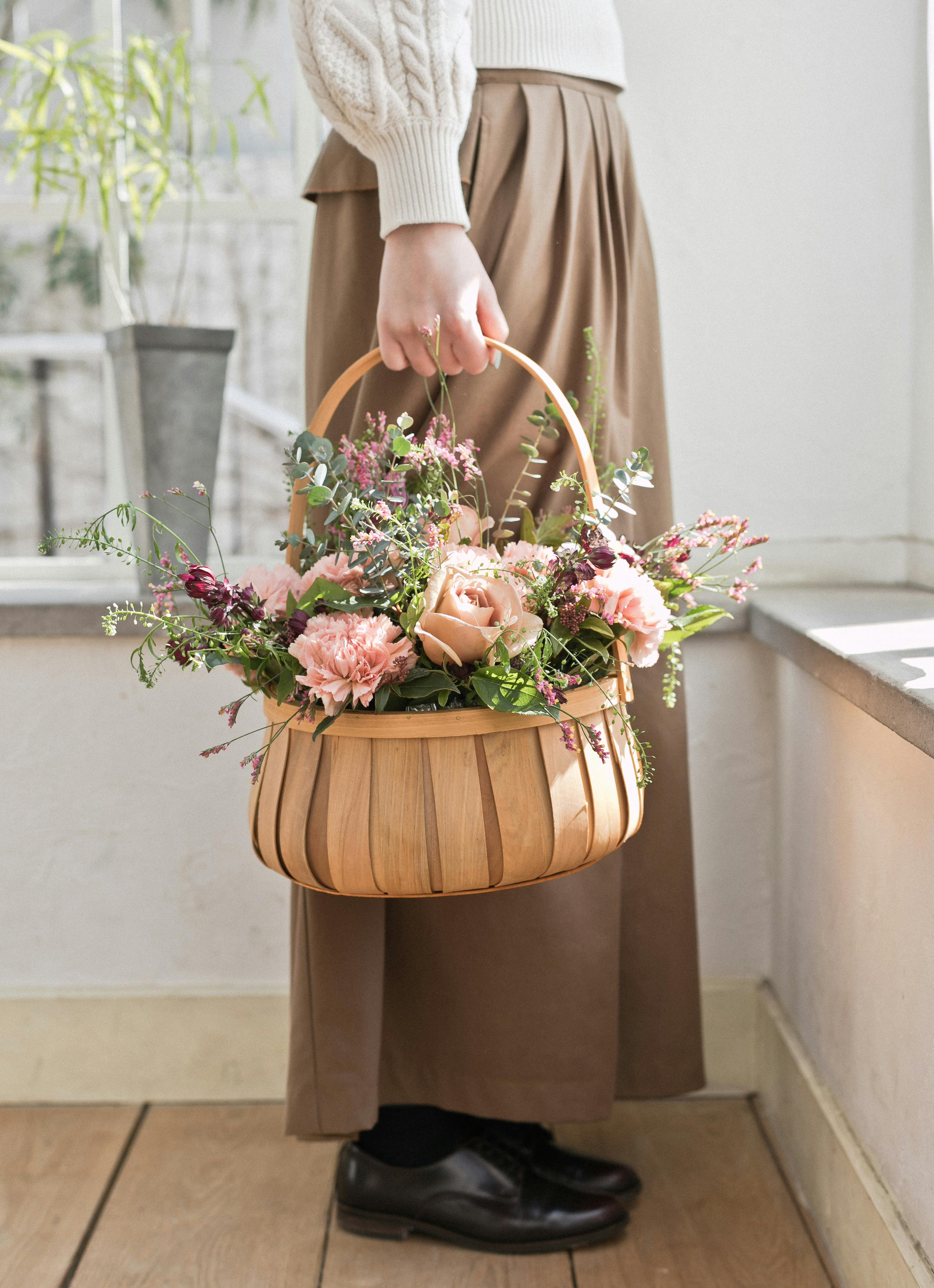 ブラウンのアレンジメント | フラワーギフトならHitoHana（ひとはな）