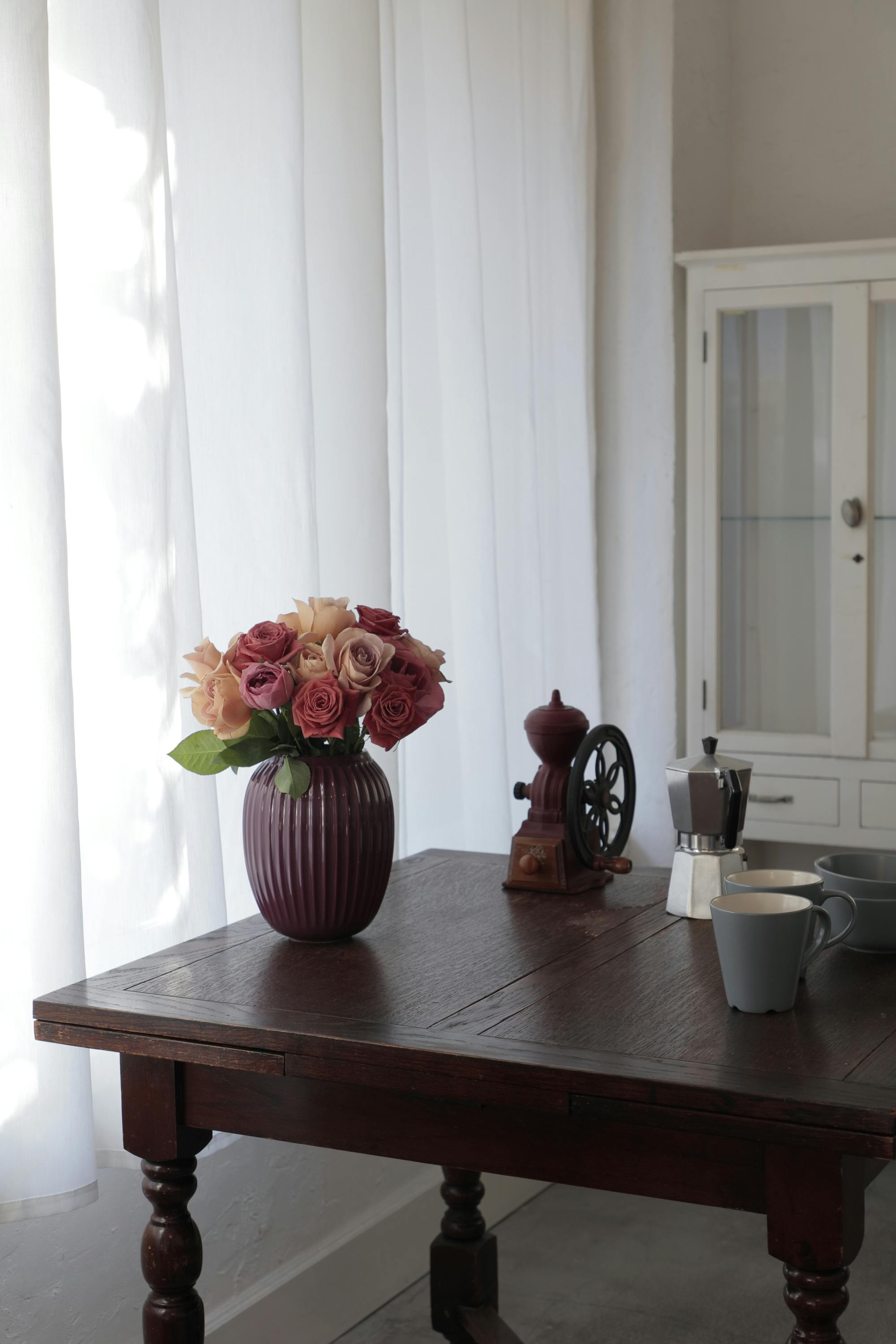 バラ 12本ブーケ ブラウン | 花束ならHitoHana(ひとはな)