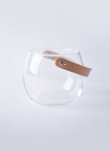 DESIGN WITH LIGHT (デザイン ウィズ ライト) ガラスポット H12cm レザーハンドル付き #HOLMEGAARD 4343517