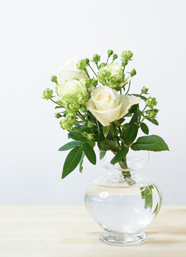 【産地直送】神生バラ園さんからお届け バラ 花束 ホワイト・グリーン（６本）
