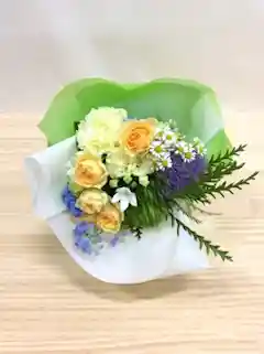 5月の誕生花・誕生日ギフト | フラワーギフトならHitoHana(ひと 5月の誕生花・誕生日ギフト | フラワーギフトならHitoHana(ひと