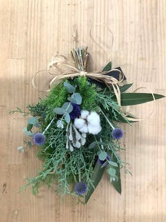 フローリストにおまかせ 生花スワッグ 22,000円 | スワッグなら