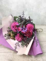 季節のお任せ花束 8 000円 当日発送可 花束ならhitohana ひとはな 季節のお任せ花束 8 000円 当日発送可 花束ならhitohana ひとはな